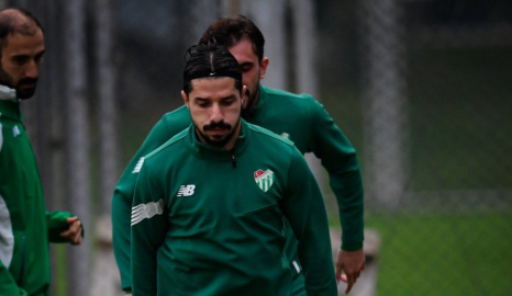 Bursaspor, Tahsin Tam yönetiminde ilk antrenmanını yaptı