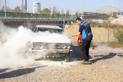 Otobüs şoförlerine yangın söndürme eğitimi