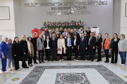 Başkan Aydın’a Ovaakça’da hizmet teşekkürü