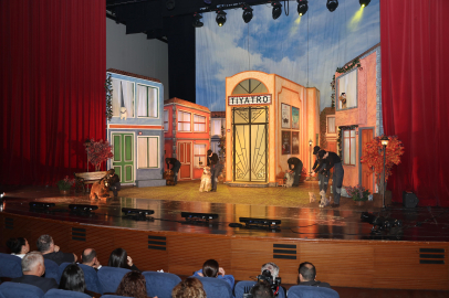 Karagöz Kukla ve Gölge Oyunları’na renkli açılış