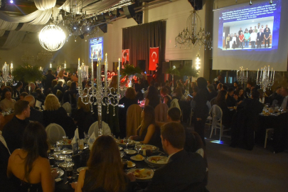 Mimarlar geleneksel baloda buluştu