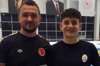 Yüzmede Yeni Türkiye Rekoru