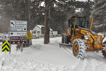 Bursa'da kar yağışı başladı: Büyükşehir ekipleri sahada