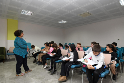 Küçük yazarlar kalemlerini ustalığa taşıyor