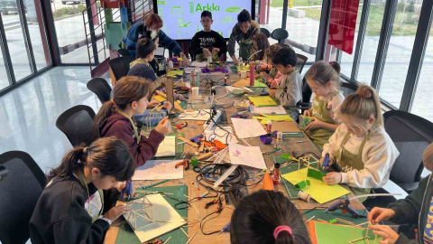 Nilüferli çocuklar hem eğleniyorlar, hem öğreniyorlar