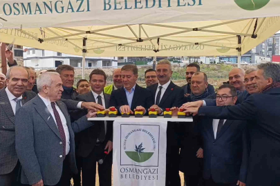 Osmangazi Demirtaş Sakarya Mahallesi’nde kapalı pazar alanının temeli atıldı