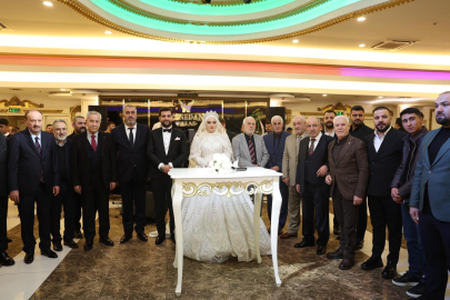 Bursa Siyaseti Düğünde Buluştu