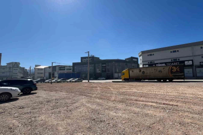 Sanayi bölgesinde otopark alanları artıyor