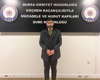 Bursa’da sahte avukat göçmenleri dolandırdı, yakalandı tutuklandı