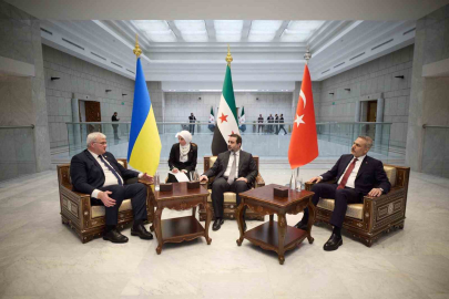 Dışişleri Bakanı Fidan, Suriyeli ve Ukraynalı mevkidaşları ile üçlü görüşme gerçekleştirdi