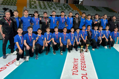 Bursa voleyboluna İnegöl Belediyespor imzası