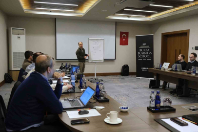 Bursa Business School’dan "Yapay Zeka ile Verimlilik Eğitimi"