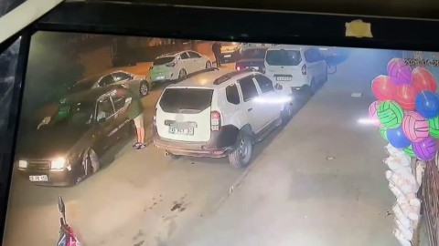 Direksiyon başında kalp krizi geçirince kaza yaptı: Kalbi duran sürücüye 112 ekipleri müdahale etti