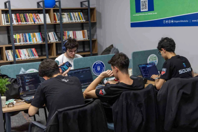 Genç yazılımcılar, teknoloji maratonunda buluştu
