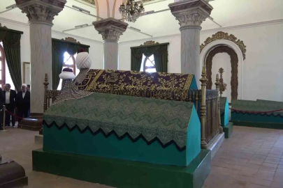 Sultan 1. Murad Hüdavendigar Han dualarla anıldı
